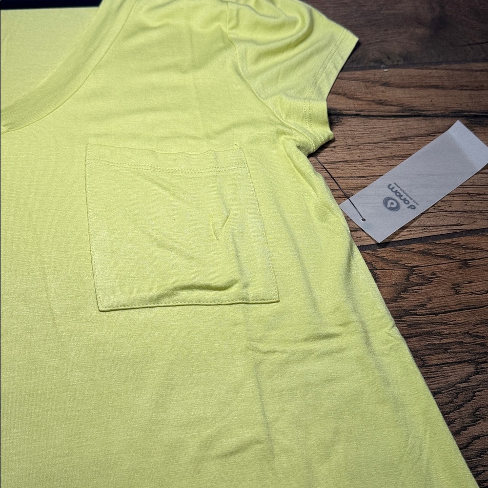 Mono B Dusty‎ Lime  V-Neck T-Shirt - Picture 2 of 3